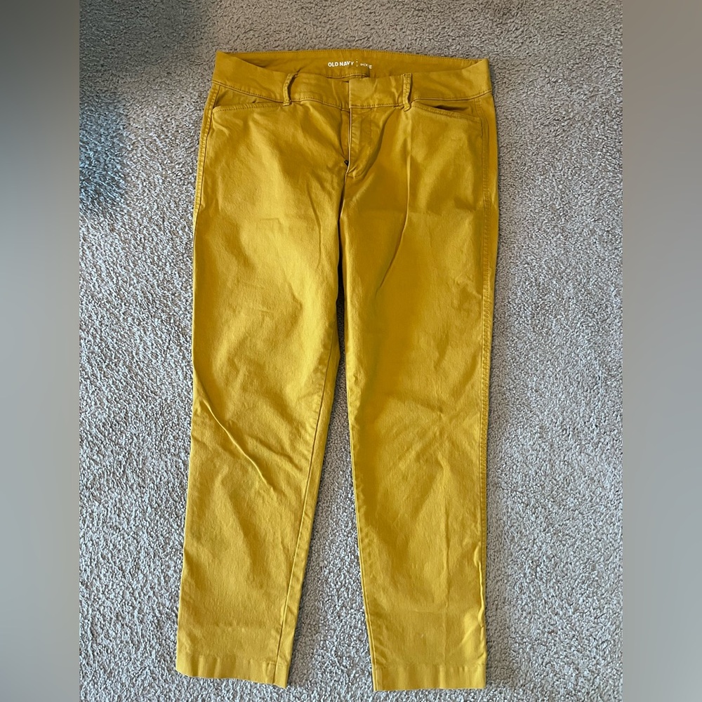Mustard pixie